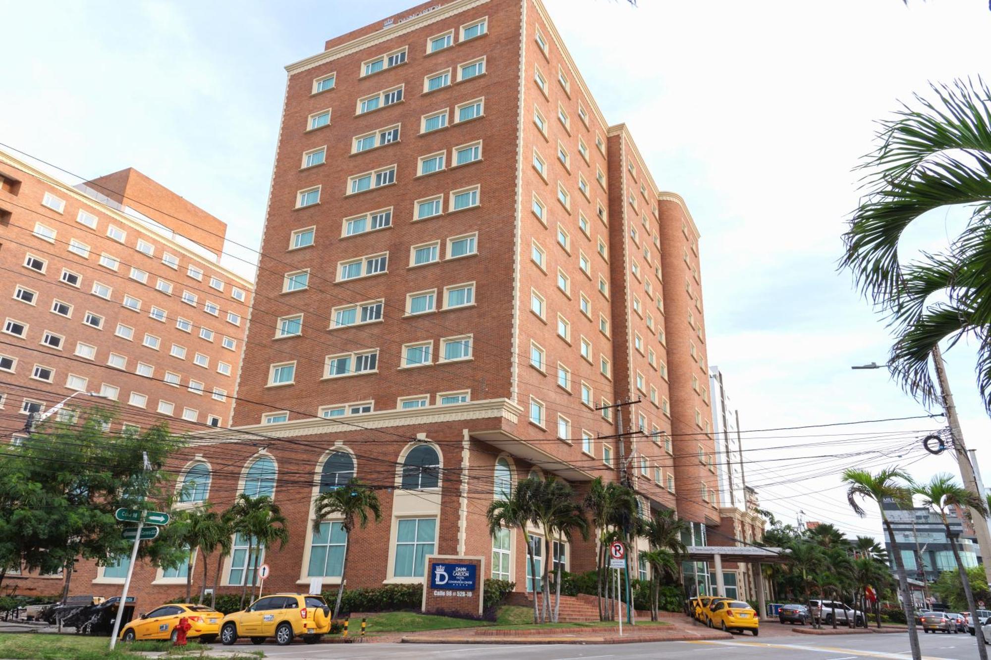 Hotel Dann Carlton Barranquilla Y Centro De Convenciones Buitenkant foto The hotel in 2012